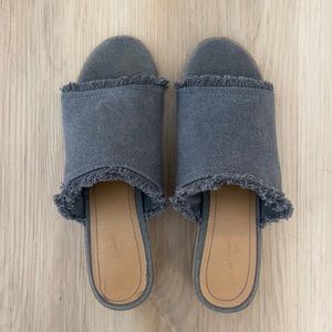 Universal Thread Frayed Sandal Mule Heels